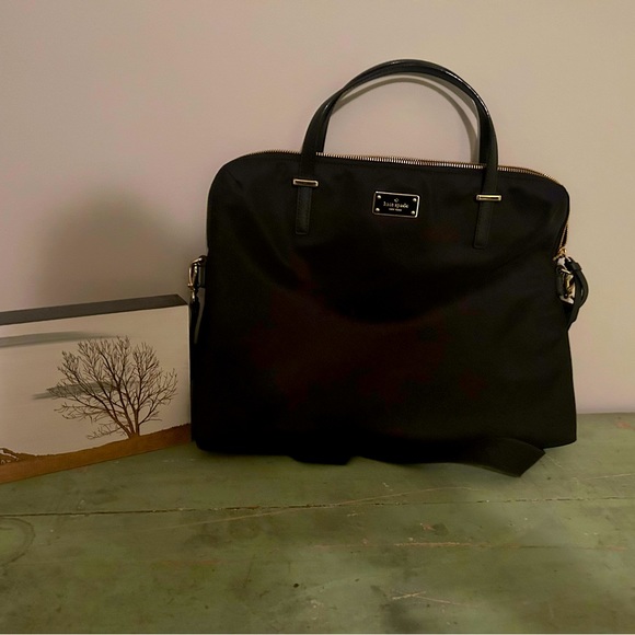 COPY - Kate Spade messenger bag-not sold - Picture 1 of 3